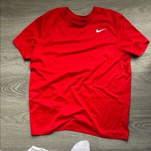 Nike Men's Bright Red Short Sleeve Tee